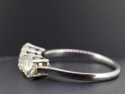 FABULOUS THREE STONE DIAMOND PLATINUM TRILOGY RING