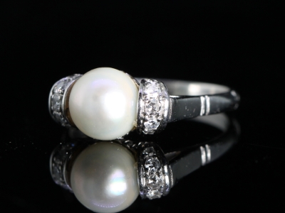 Art Deco Pearl and Diamond Platinum Ring