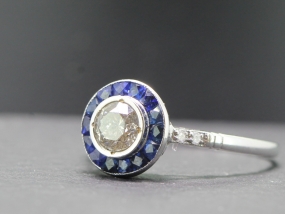 BEAUTIFUL DIAMOND AND SAPPHIRE ART DECO INSPIRED PLATINUM RING