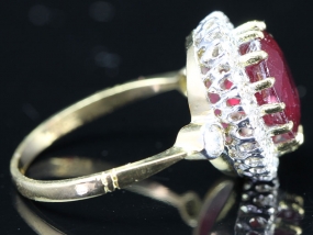 STUNNING 3 CARAT RUBY AND DIAMOND  18 CARAT GOLD COCKTAIL RING