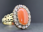 GLAMOROUS CORAL AND DIAMOND GOLD COCKTAIL RING