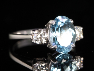  Vintage 4ct Aquamarine and Diamond 18ct Gold Trilogy Ring