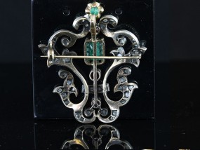 STUNNING VICTORIAN INSPIRED BROOCH AND/OR PENDANT.