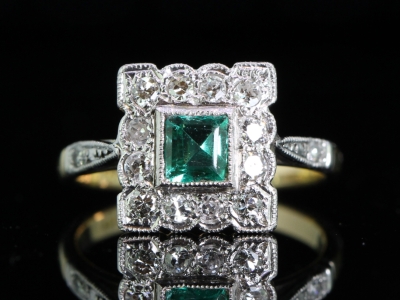 GORGEOUS COLOMBIAN  EMERALD AND DIAMOND 18 CARAT CLUSTER RING