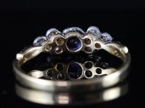 FABULOUS EDWARDIAN 1920'S CEYLON SAPPHIRE AND DIAMOND 18 CARAT GOLD RING