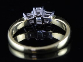 FABULOUS EMERALD CUT DIAMOND 18 CARAT GOLD TRILOGY RING