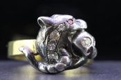 STUNNING GRIFFIN AND SKULL SILVER AND 18 CARAT GOLD RING