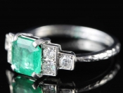 STUNNING ART DECO 2 CARAT EMERALD AND DIAMOND PLATINUM RING