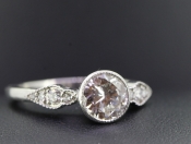 CAPTIVATING DIAMOND SOLITAIRE PLATINUM RING