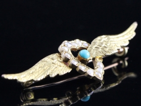 STUNNING EDWARDIAN 15 CARAT SEED PEARL AND TOURQUOISE WING BROOCH