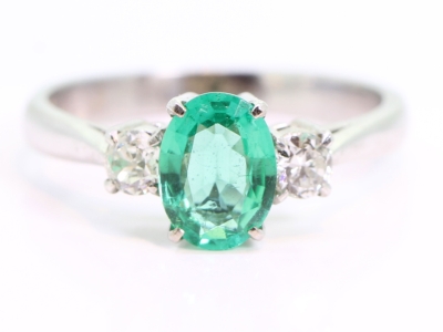 Stunning Emerald and Diamond Trilogy Platinum Ring 
