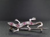   DELIGHTFUL GEORGIAN RUBY AND DIAMOND SILVER GECKO LIZARD 