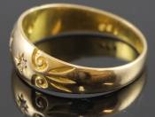 LOVELY EDWARDIAN DIAMOND 18 CARAT GOLD RING