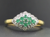 BEAUTIFUL EMERALD AND DIAMOND 9 CARAT GOLD RING