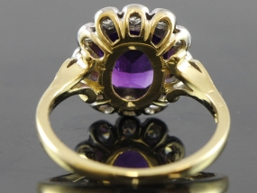 FABULOUS AMETHYST AND DIAMOND 18 CARAT GOLD CLUSTER RING