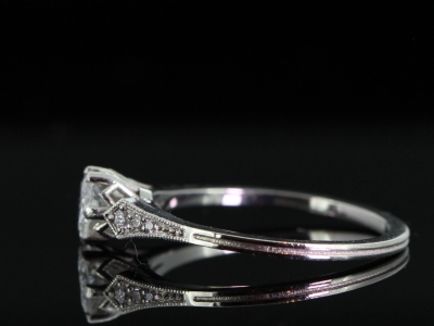 STUNNING TRANSITIONAL CUT DIAMOND 1920S SOLITAIRE PLATINUM RING  