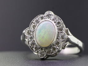 BEAUTIFUL OPAL AND DIAMOND CLUSTER PLATINUM RING