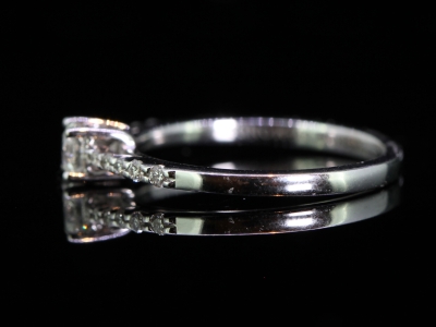 Romantic Kissing Diamond 18 Carat Gold Solitaire Ring