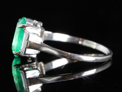 Art Deco Colombian Emerald and Diamond Platinum Ring