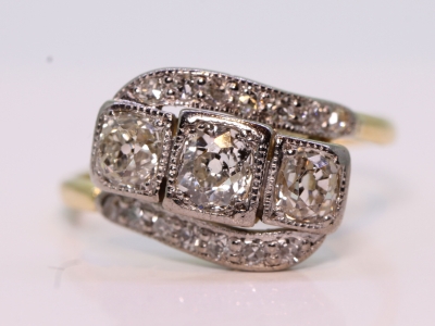 Art Deco Diamond Trilogy 18ct Gold Ring