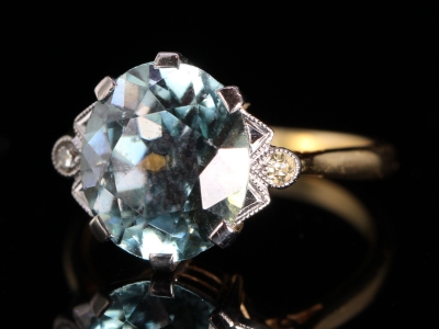 Art Deco Natural Blue Zircon 18ct Gold Cocktail Ring