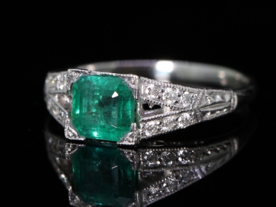 Unique Colombian Emerald and Diamond 18 Carat Gold Ring