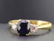 STUNNING SAPPHIRE AND DIAMOND TRILOGY 18 CARAT GOLD RING