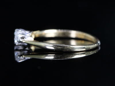 Art Deco 18ct God Diamond Trilogy Ring, Circa 1930s