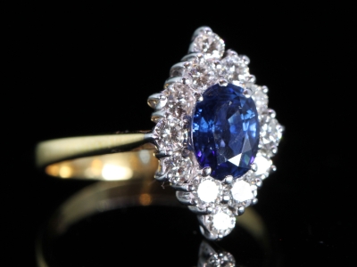 Vintage Sapphire and Diamond 18ct Gold Cluster Ring