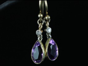 GEORGOUS EDWARDIAN 15 CARAT GOLD AMETHYST AND DIAMOND EARRINGS CIRCA 1900