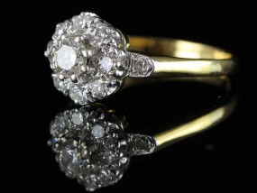 BEAUTIFUL CIRCA 1918 ROUND CUT DIAMOND RING WITH SHOULDER STONE IN 18 CARAT GOLD