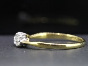 ELEGANT OLD MINE CUT THREE STONE DIAMOND 18 CARAT GOLD RING