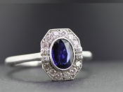 WONDERFUL SAPPHIRE AND DIAMOND CLUSTER PLATINUM RING