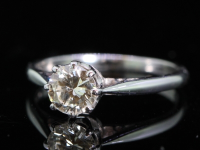 Breathtaking 18ct Gold Diamond Solitaire Ring 