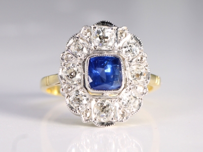 Vintage Sapphire and Diamond 18ct Gold Cluster Ring
