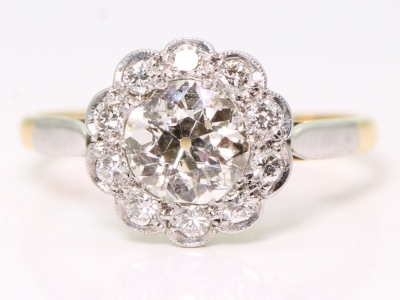 Art Deco Diamond 18ct Gold Daisy Ring