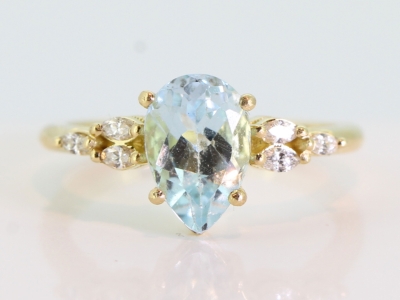 Wonderful Aquamarine and Diamond 18 Carat Gold Ring