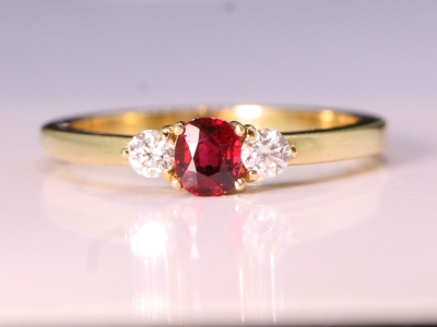 Vintage Ruby and Diamond 18ct Gold Trilogy Ring