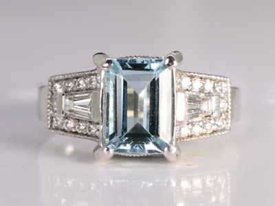  Vintage 2ct Aquamarine and Diamond 18ct Gold Ring  
