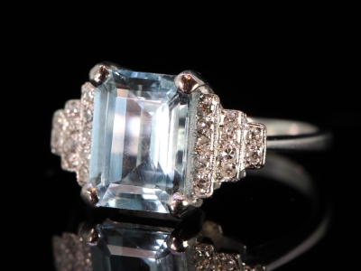  Art Deco 2.50 Carat Aquamarine and Diamond 18ct Gold Ring