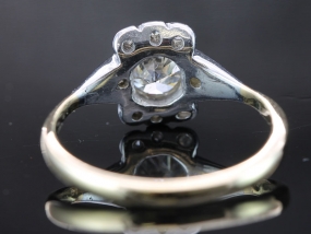 STUNNING ART DECO TRANSITIONAL CUT DIAMOND PLATINUM AND 18 CARAT GOLD RING 