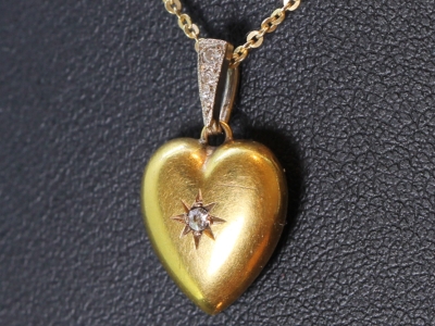 Edwardian 15ct Gold and Diamond Heart Shaped Pendant 
