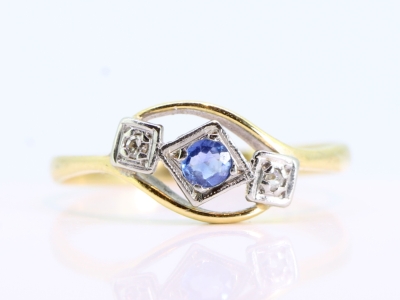 ELEGANT SAPPHIRE AND DIAMOND 18 CARAT GOLD AND PLATINUM TRILOGY RING