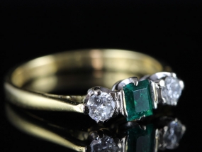 STUNNING COLUMBIAN EMERALD AND DIAMOND 18 CARAT GOLD AND PLATINUM RING