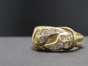 GORGEOUS DOUBLE DIAMOND 18 CARAT GOLD SNAKE RING	
