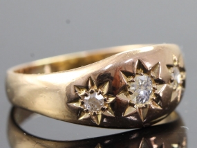 STUNNING DIAMOND GYPSY 15 CARAT GOLD RING