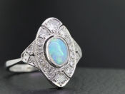 GORGEOUS OPAL AND DIAMOND PLATINUM ART DECO INSPIRED RING