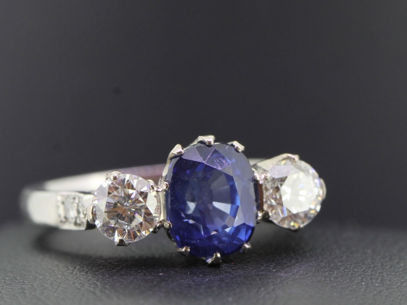 Stunning sapphire and diamond platinum trilogy ring 