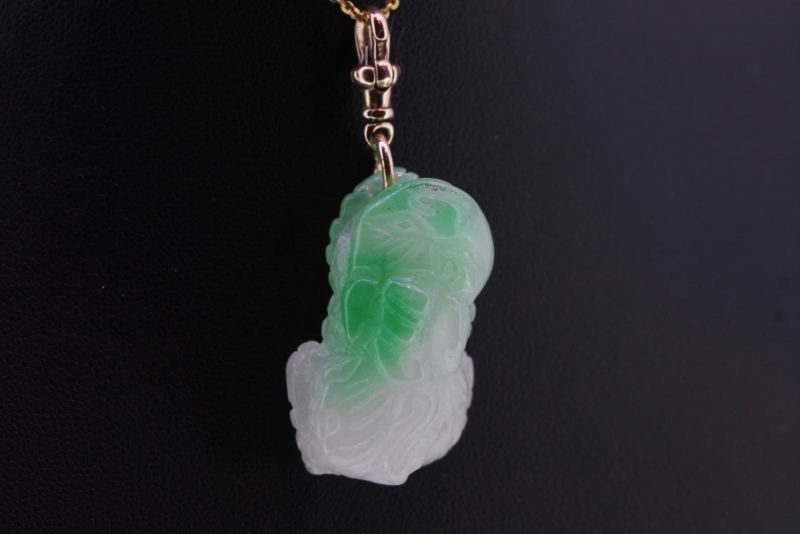 Wonderful hand carved dog in jade with gold fob clip charm