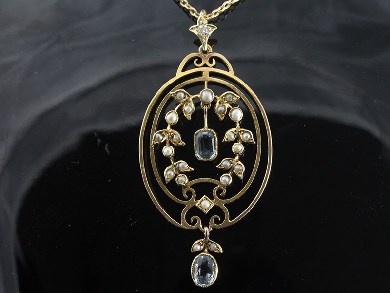 Enchanting edwardian aquamarine and seed pearl pendant and chain